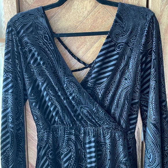 Urban Outfitters Ecote Velvet Surplice Romper in Black 🪩 • Size S - Picture 3 of 7